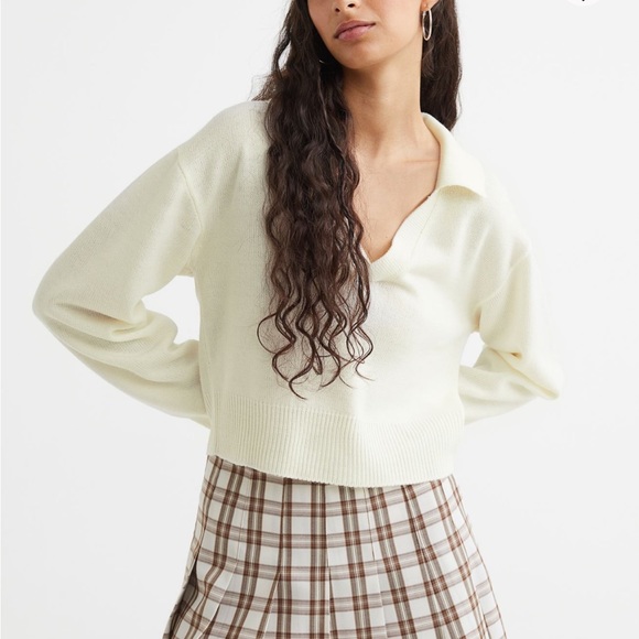 H&M Sweaters - Collared knit sweater